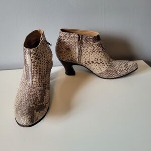 Fluevog Lynx Booties, GUC, Size 7.5